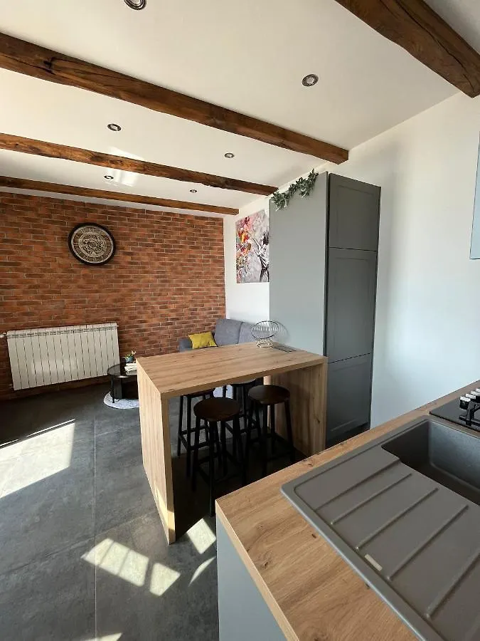 Apartment Apartman Sara S Pogledom Na More Lovran