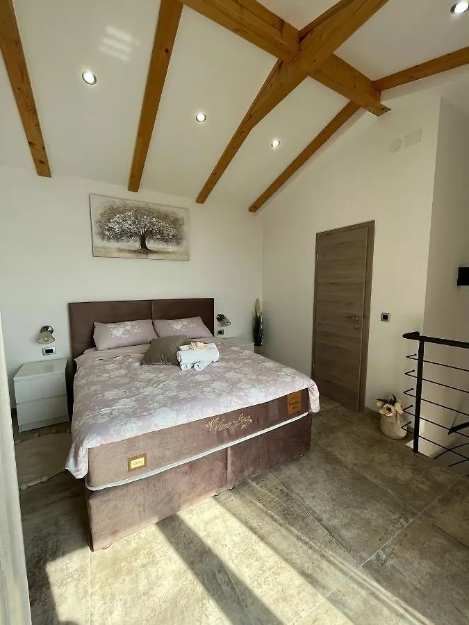 Apartman Sara S Pogledom Na More Lovran Croatia
